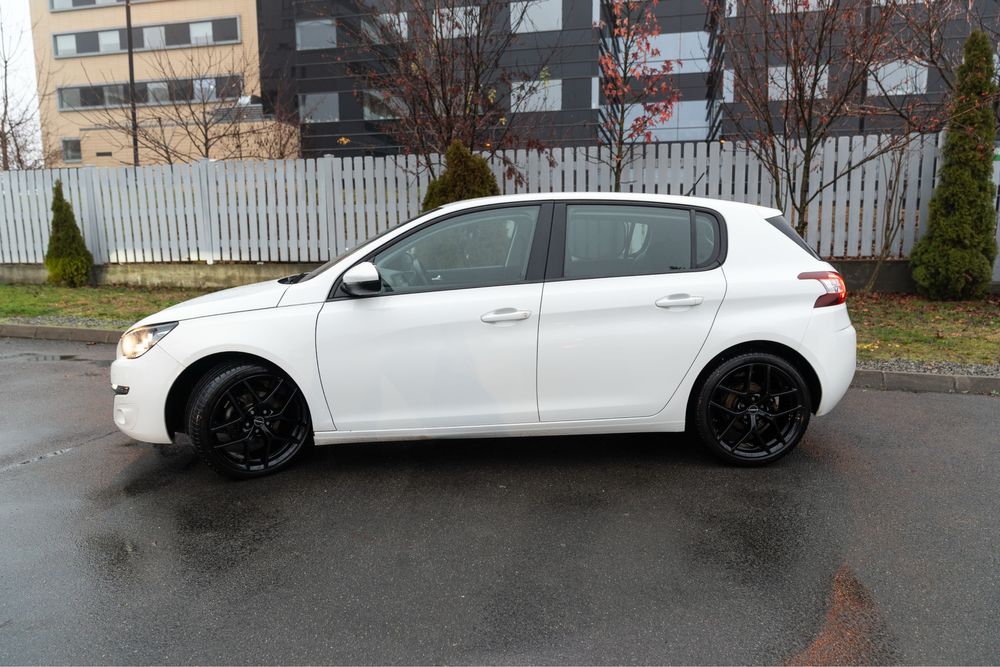 Peugeot 308 benzina