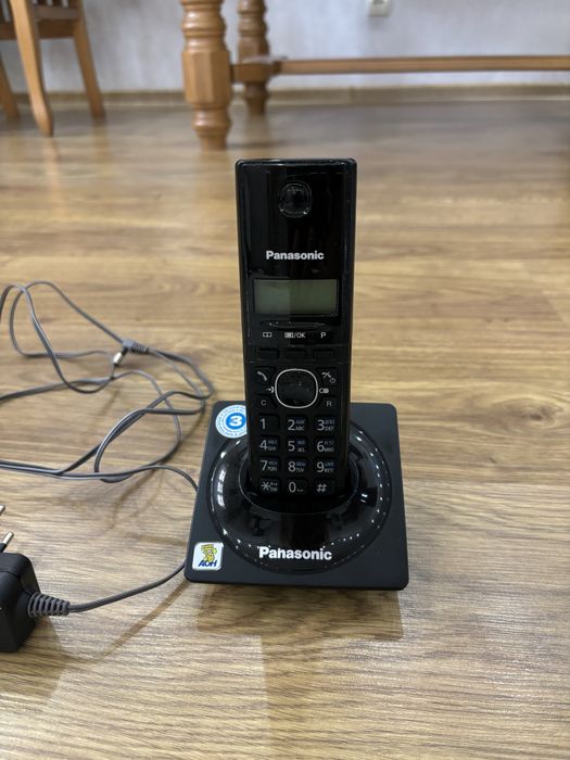 Продам стационарный телефон Panasonic