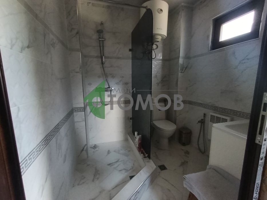 Триетажна къща в кв. Самара 2