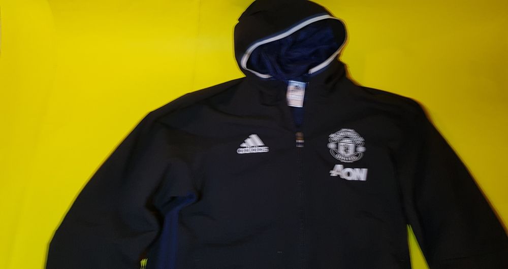 Adidas  Manchester United   мъжко горнище