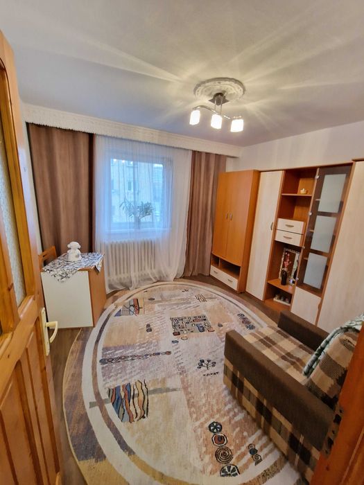 Inchiriez apartament 2 camere decomandat, Cetate