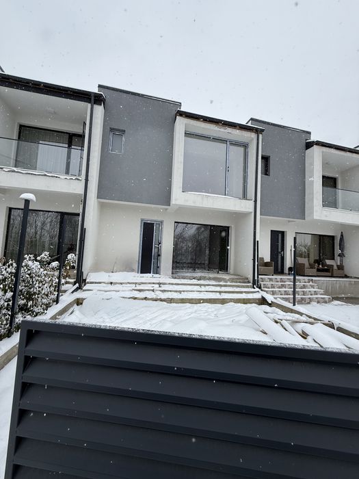 Casa de vanzare Smeura , ultima unitate disponibila.