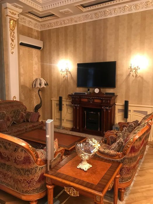 Шикарный Евродом в Элитной махале, 8 соток  7 комнат 7 с/узлов бассейн