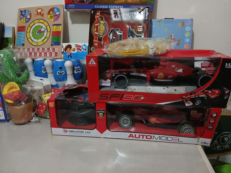 Bolalar uchun o‘yinchoqalar bor