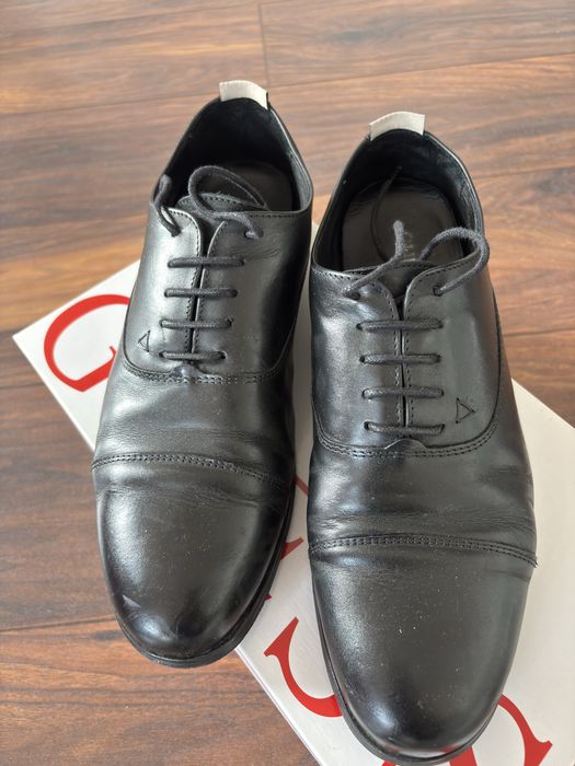 Pantofi piele Guess