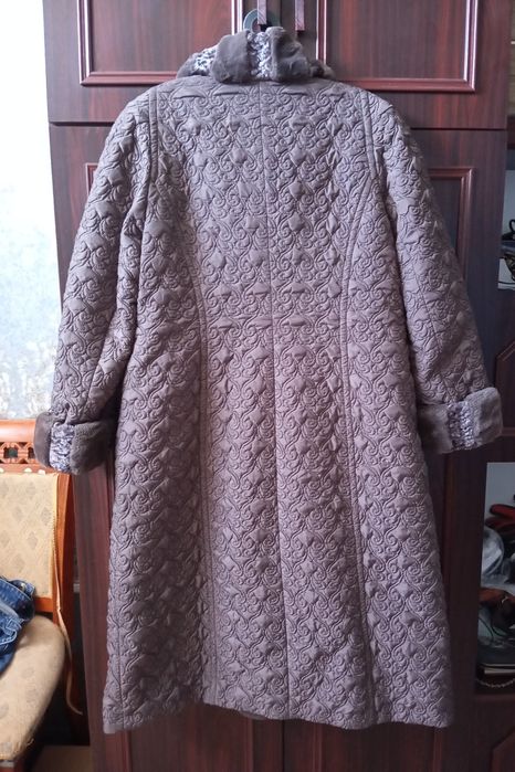 Продам зимнее пальто Корея