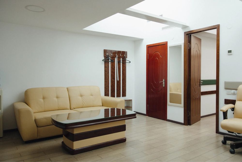 Продается  коммерческое здание 1080квм