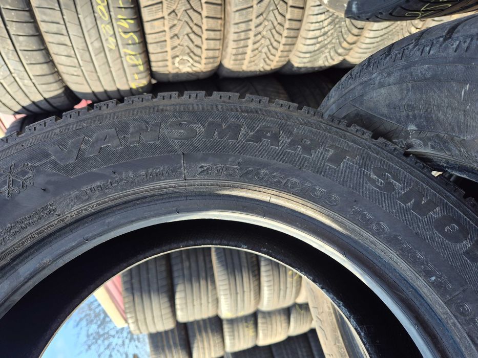 2 Anvelope VARA IARNA - 215/65/16C - MAXXIS - CA UNELE NOI - DOT 2021