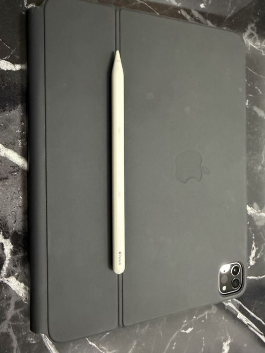 iPad Pro 11" M1 128GB + Magic Keyboard + Pencil 2 - Stare 10/10