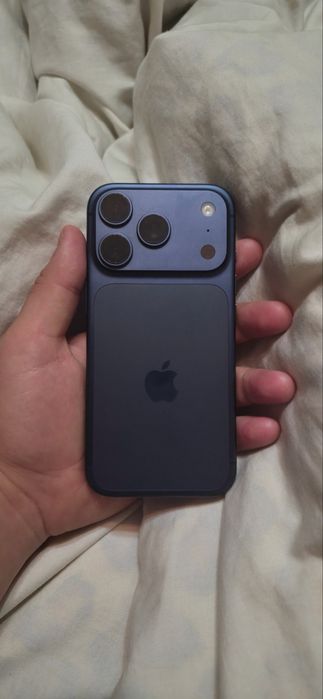 Iphone 17 pro с гарантией