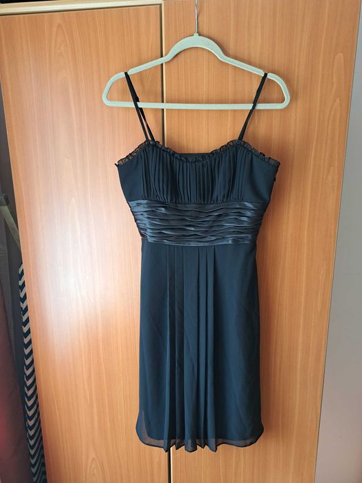 Vand fuste  sacouri si sandale dama