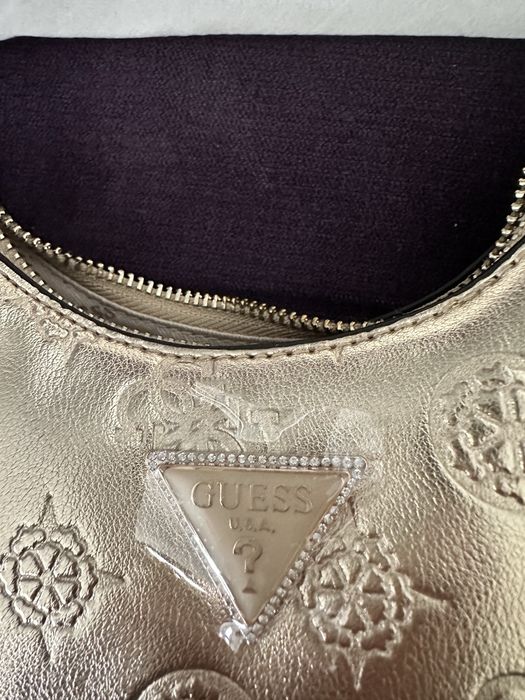 Оригинална чанта Guess