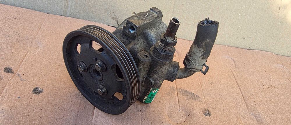 Pompa Servodirectie Dacia Logan / Sandero 1.2 benzina 2009 - 2012