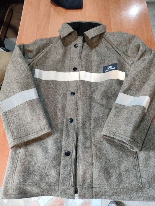 Продам суконный костюм