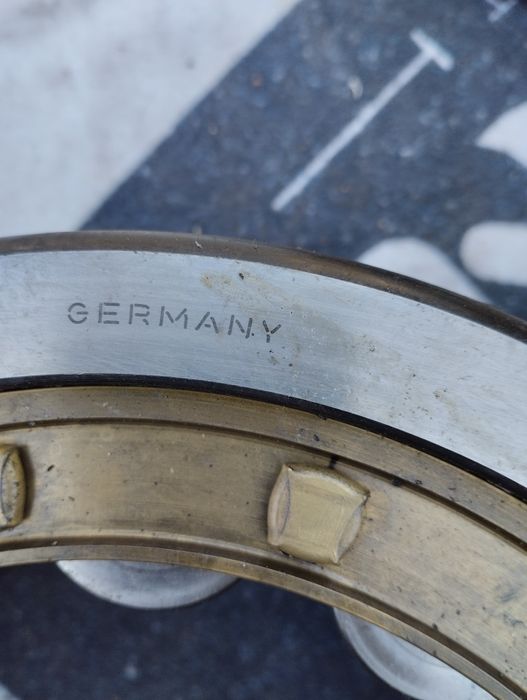 Подшипник NU2324E