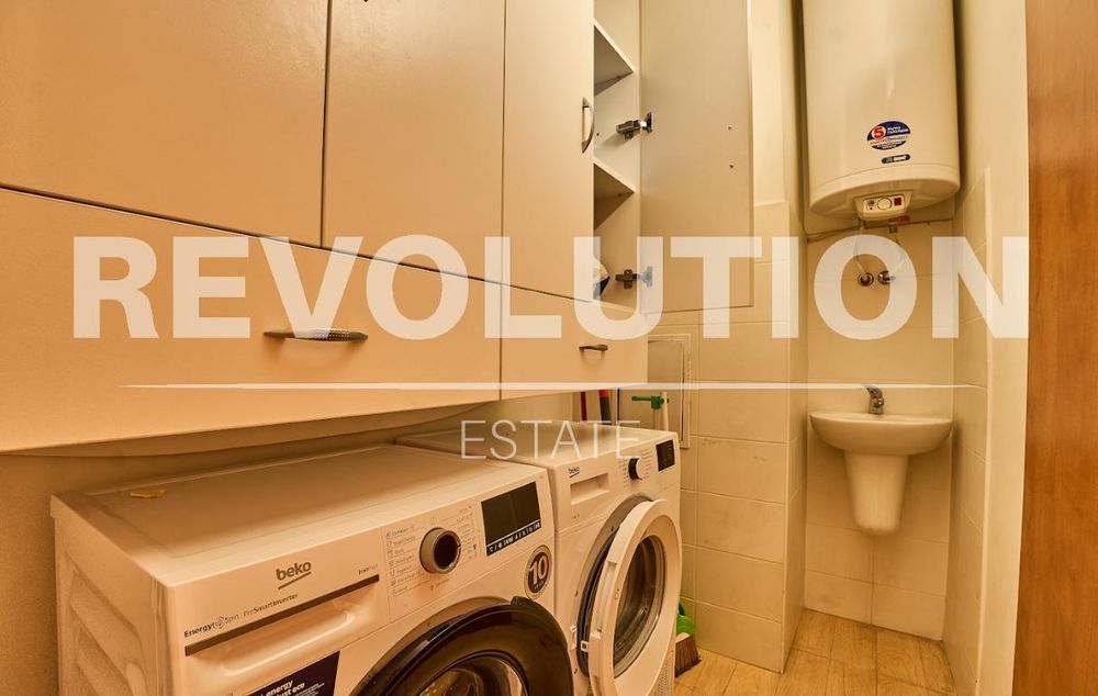 Дава се под наем Четиристаен апартамент в Пловдив, Кършияка - 145 кв.м за 700 € - Снимка #14