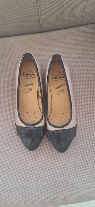 Обувки caprice 39 номер , нови