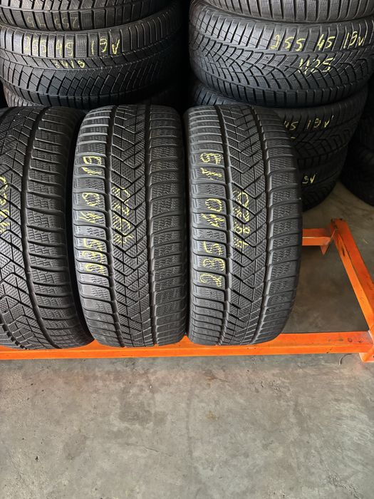 Anvelope Iarna 235/40/19 Pirelli SottoZero 3 235 40 19 R19