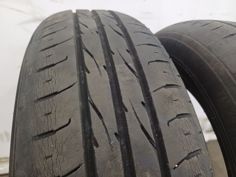 Шины 165/65 R15 Dunlop пара.