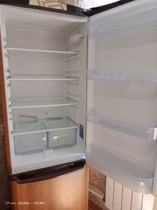 Продам холодильник