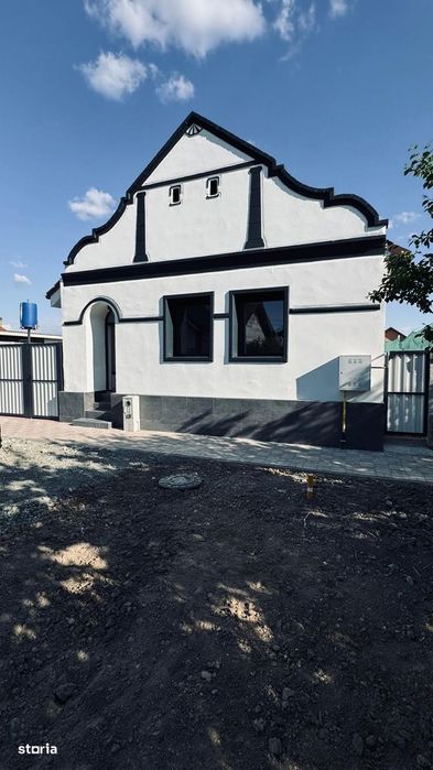 AV686 Casa individuala pe parter, 3 camere, in Sanmihaiu Roman