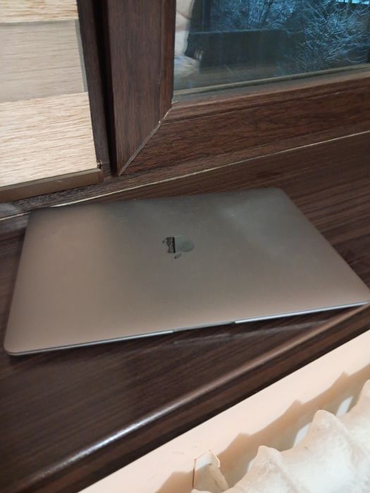 Apple MacBook Air (2020)