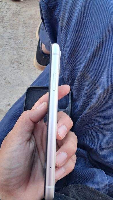 Продам iPhone 11 128gb
