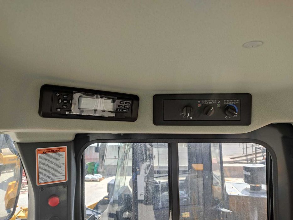 Фронтальный погрузчик LiuGong 835