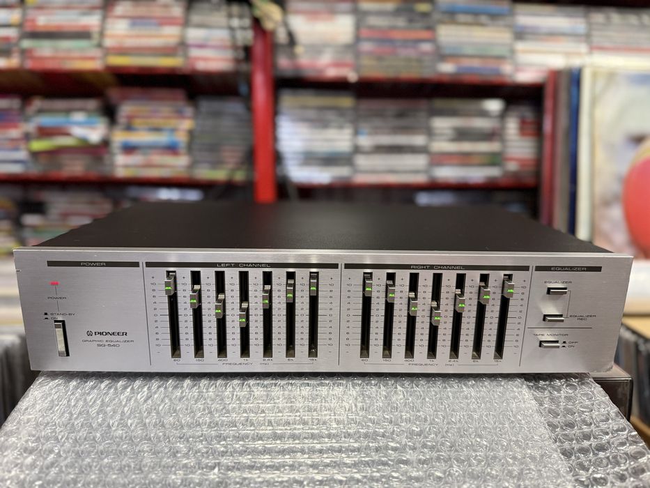 Pioneer SG 540 графический эквалайзер.