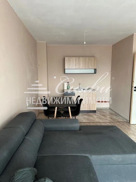 Дава се под наем Двустаен апартамент в Шумен, Болницата - 60 кв.м за 306 € - Снимка #1