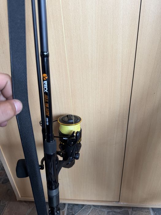 vând lanseta spining zeck all black 2.7m