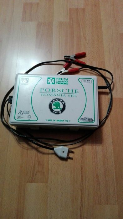 Încărcător acumulatori