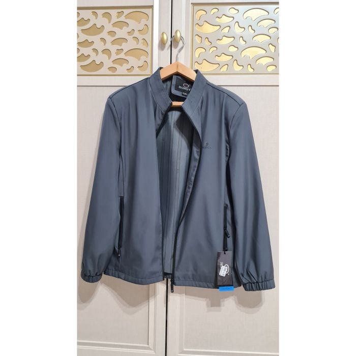 Ветровка мужская новая размер М