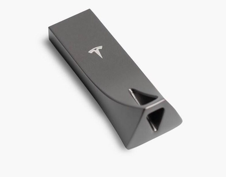 Флешка Tesla 128 GB
