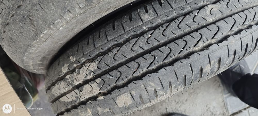 Продам покрышки легковой автомобиль Дамас R12