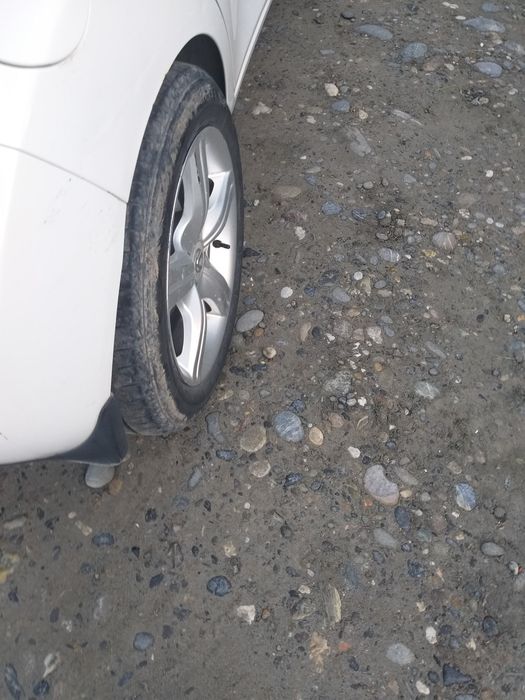 Spark.cobilt.diska sotiladi razmeri R15