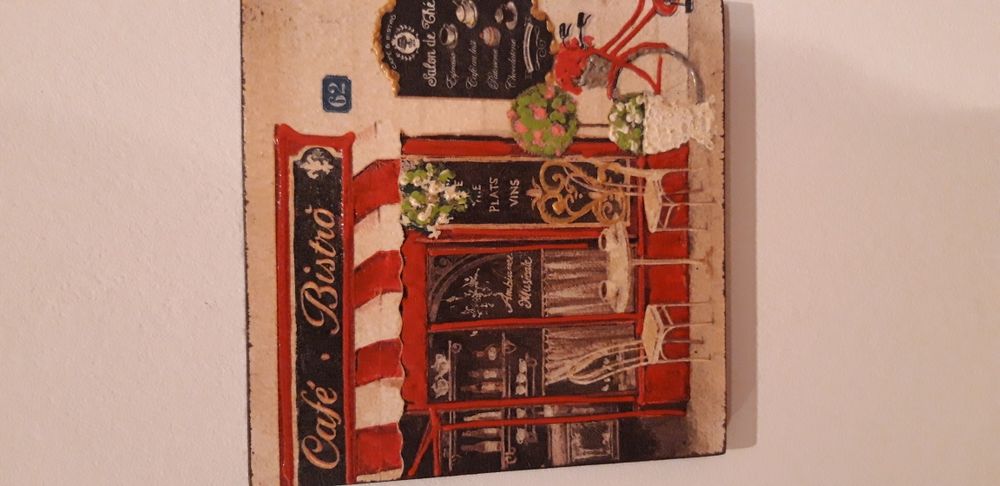 Tablouri din lemn pictate cu tehnica servetelului