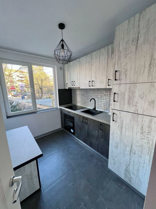 Închiriez apartament 2 camere