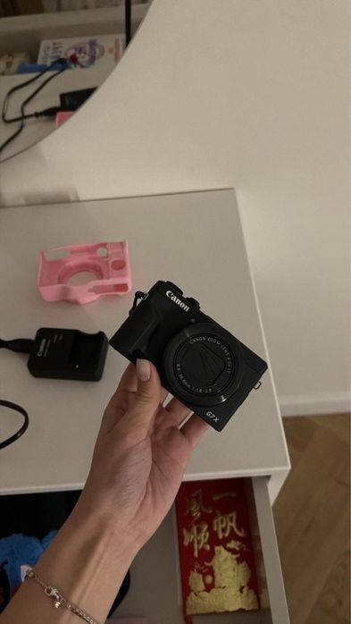 Продам камеру  canon j7 x mark 3