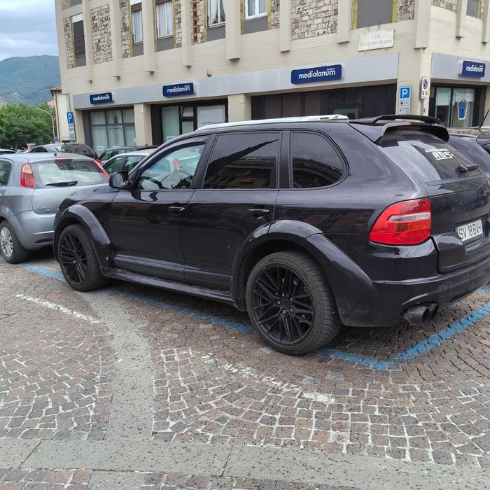 Vand schimb Porsche Cayenne