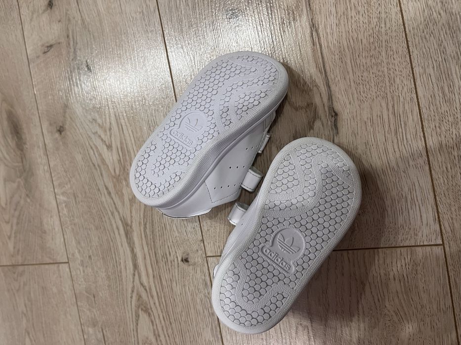 Детские кроссовки Adidas