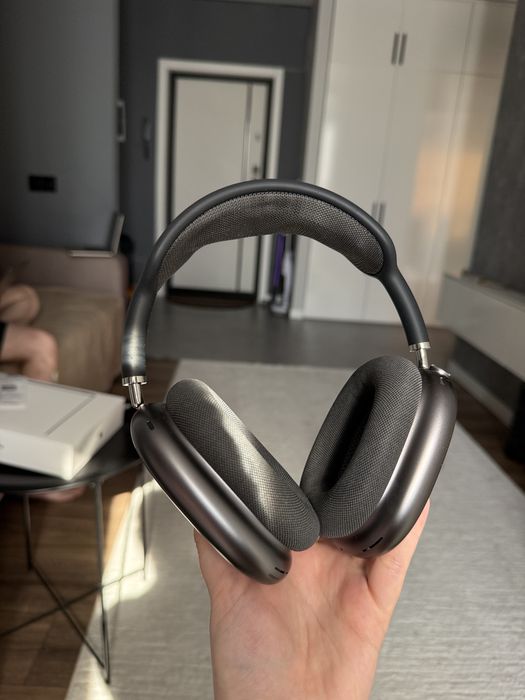 AirPods Max наушники