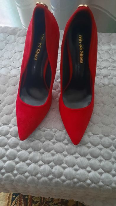 Туфли на шпильке