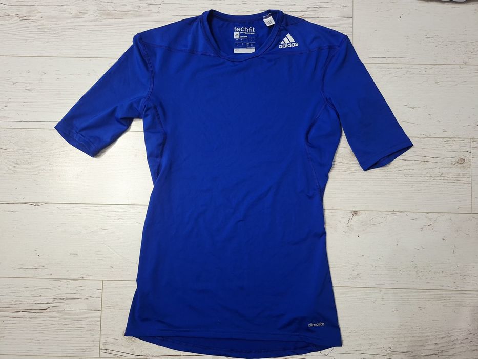 Adidas Techfit-Ориг.тениска
