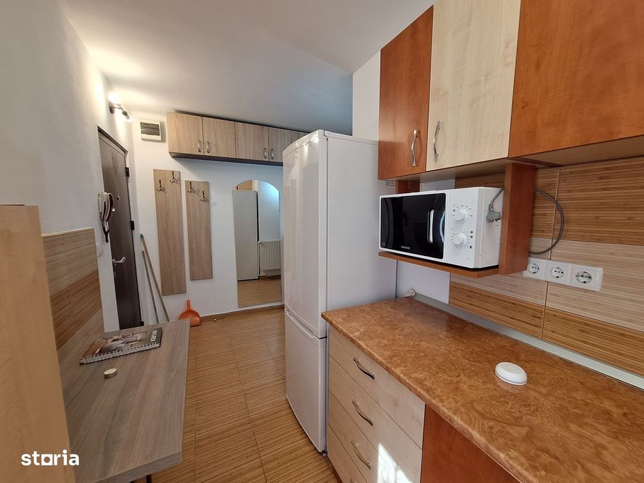 Apartament cu 1 camera-complet renovat-centrala proprie-38 mp utili-Fr