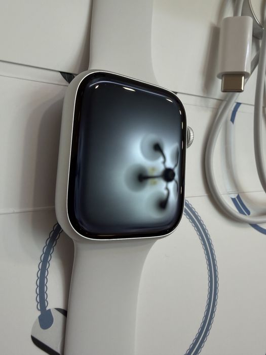 Смарт часы Apple Watch 8 45mm Silver 100%
