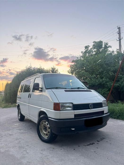 Volkswagen T4 sotiladi.