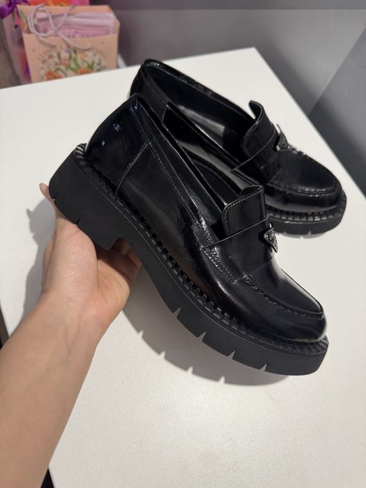 Женские лоферы Prada. Новые!