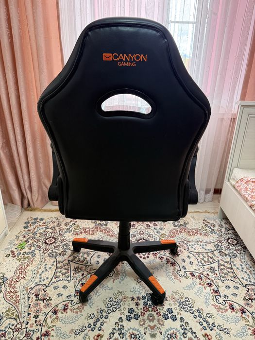 Продам кресло игровое