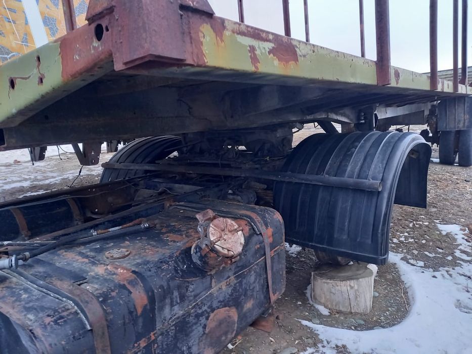 Продаётся зиловский полуприцеп